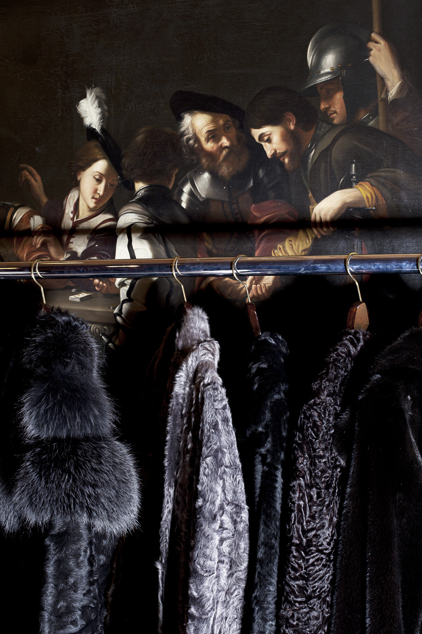 Suter Valentina - Palace, scenario of a high society