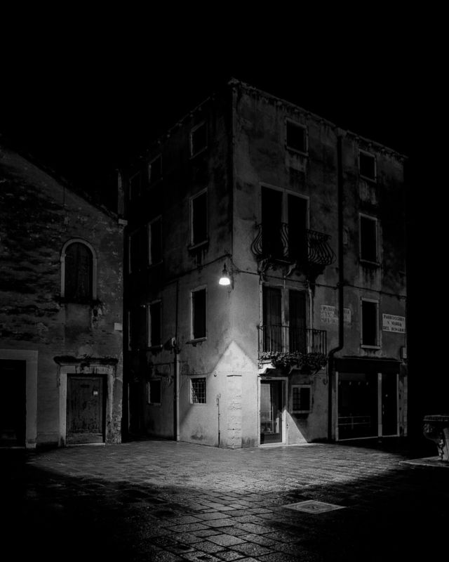 .
Pentax 67
Kodak Tri-X 400
Rodinal

#baad5eed #ishotfilm #analogphotography #grainisgood #bnwzone #bnw_switzerland #bnwphotography #bnw_magazine #bnwawards #filmbnw #filmphotomag #infilmwetrust #filmisnotdead #filmisbetter #blackandwhitephotographymag #shotitwithfilm #theanalogclub #deepblackmag #monochrome #monochromatic #monochromephotography #argentique #blackandwhitephotography #bnw #blackandwhite #photography #photooftheday #bnw_captures #schwarzweissfotografie #NDLP26