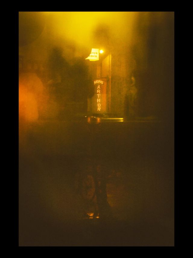 Errances nocturnes, Madame Arthur 
...
Fragments fragiles de la nuit

#paris_focus_on #madamearthur #epicjeudi #reponsesphoto #ndlp26